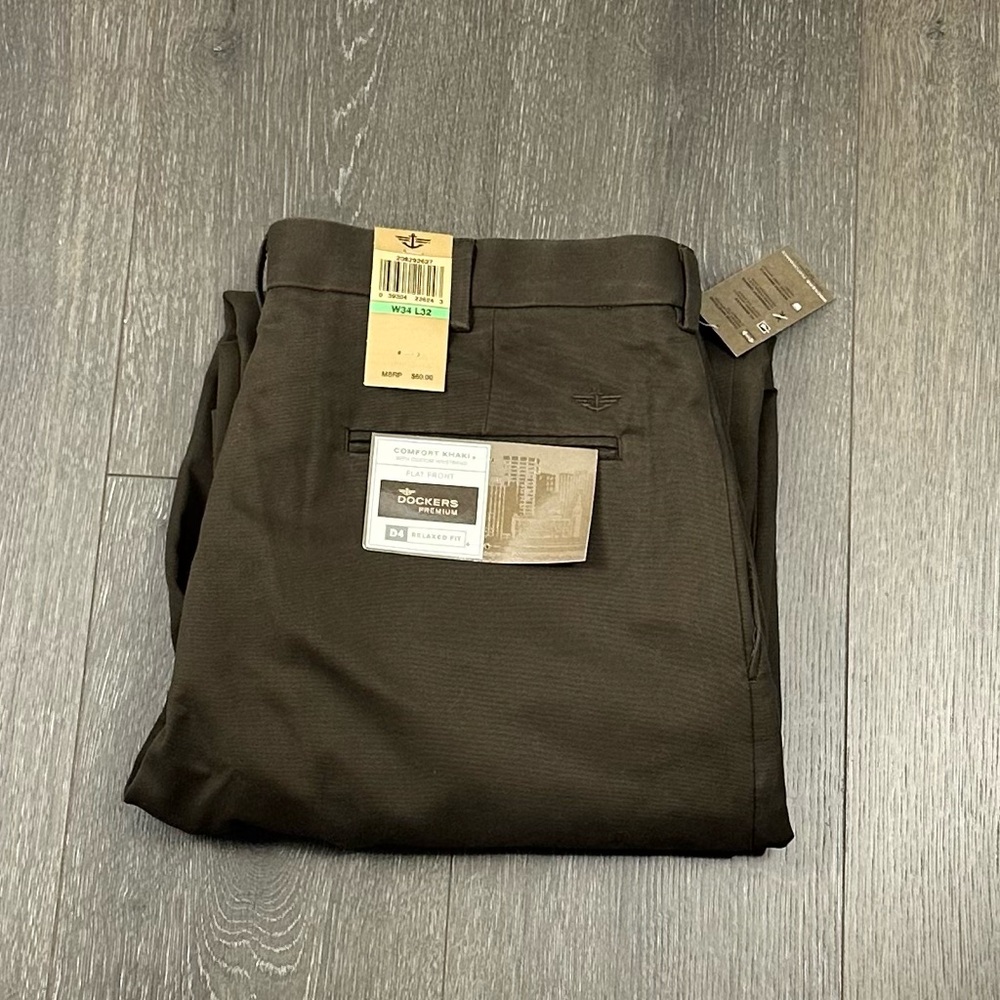 Dockers D4 Relaxed Fit Flat Front Pants Sz 34
